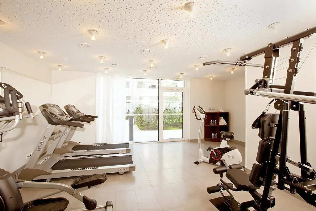 *** Aparthotel Residhome Paris Rosa Parks France