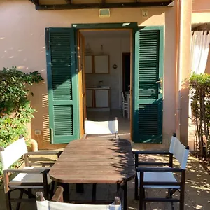 https://martas-holiday-homes.it-tuscanyhotel.com