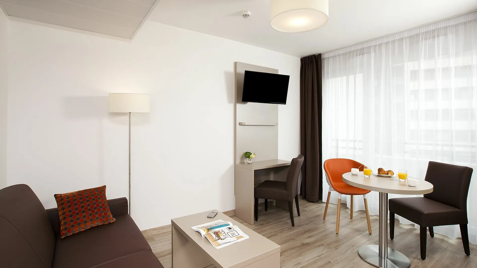 Aparthotel Residhome Paris Rosa Parks